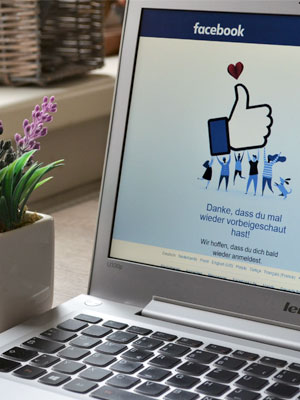 फेसबुक अकाउंट को पर्सनल से बिजनेस कीपिंग यूआरएल में बदलना